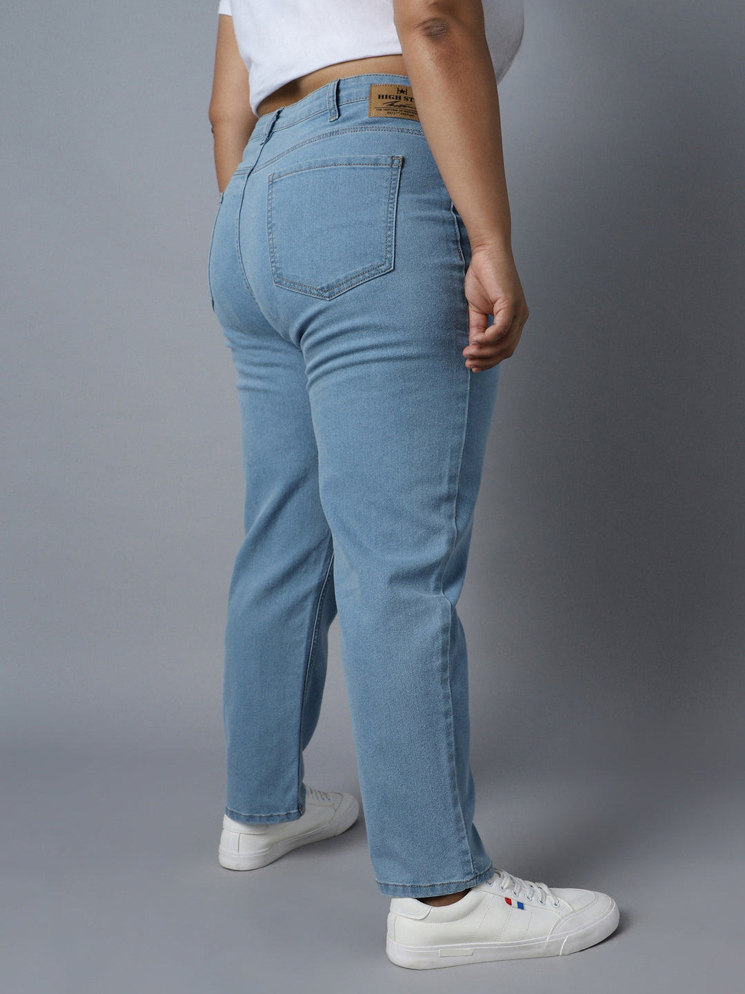 Women Plus Size Straight Fit High-Rise Clean Look Stretchable Jeans