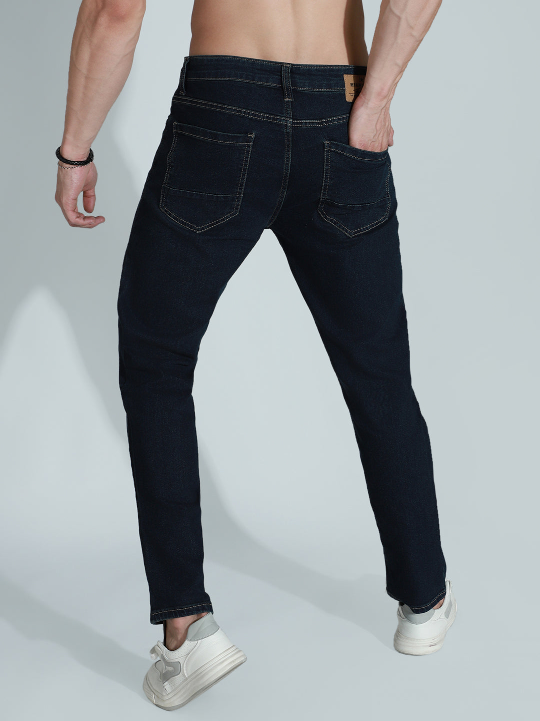 Men Straight Fit Mid-Rise Clean Look Stretchable Jeans