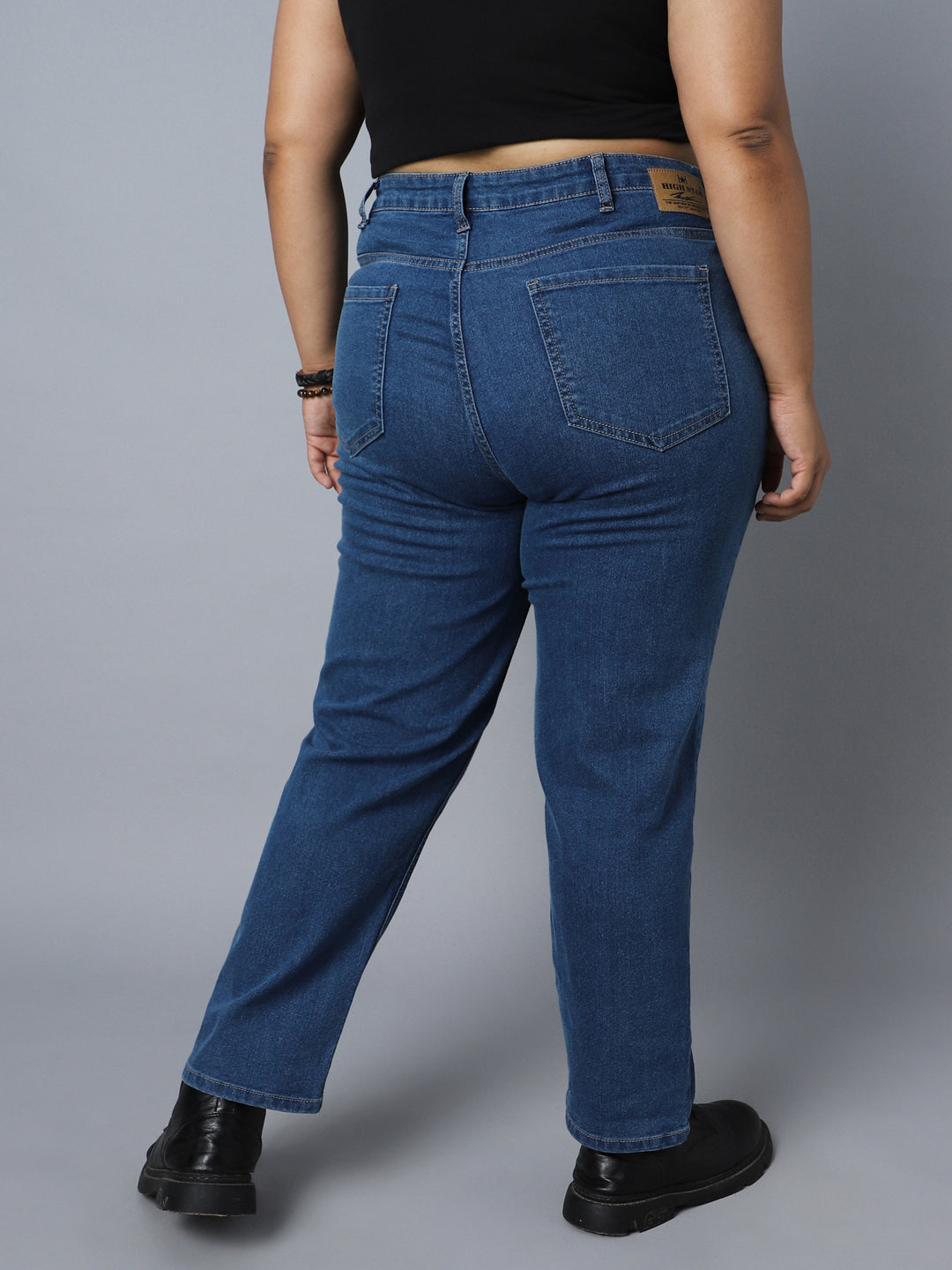 Women Plus Size Straight Fit High-Rise Stretchable Jeans