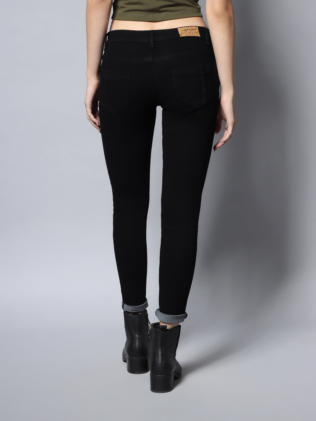 Women Black Slim Fit Mid-Rise Clean Look Stretchable Jeans