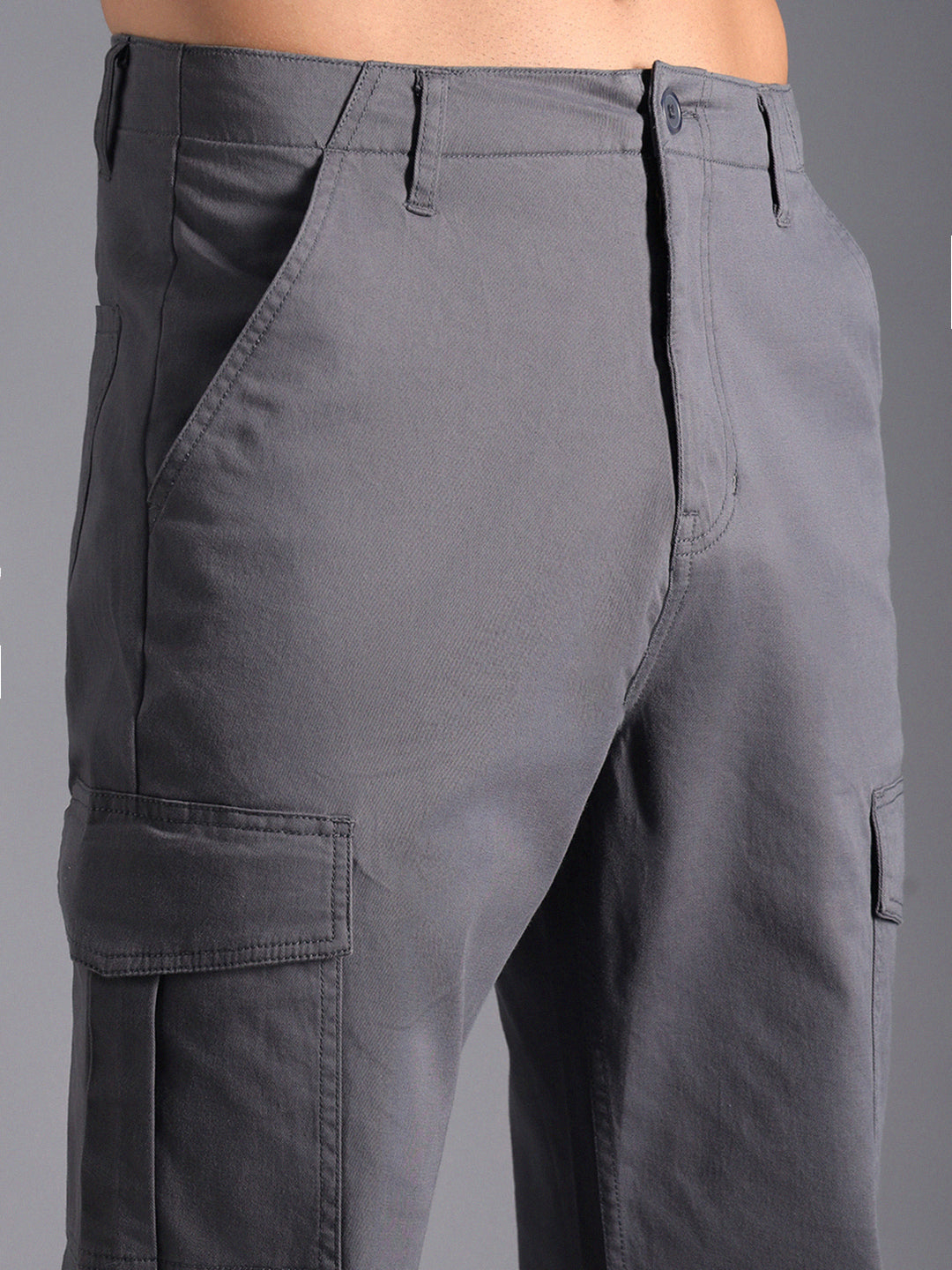 Men Relaxed Mid-Rise Cargo Joggers