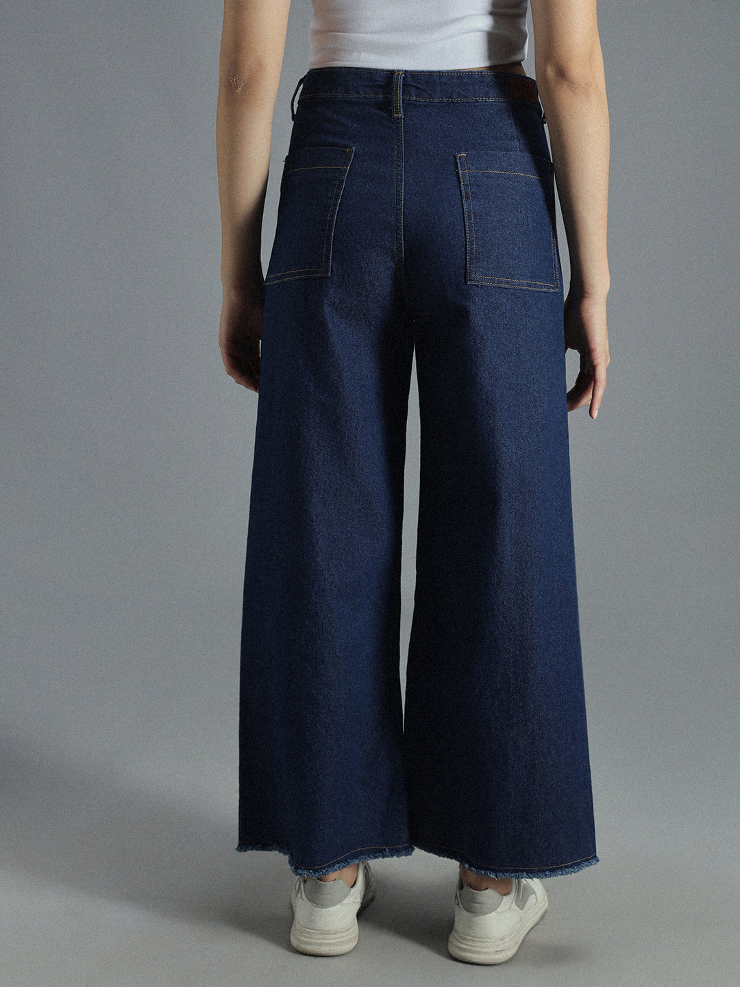 Women 90s Straight High-Rise Cotton Jeans