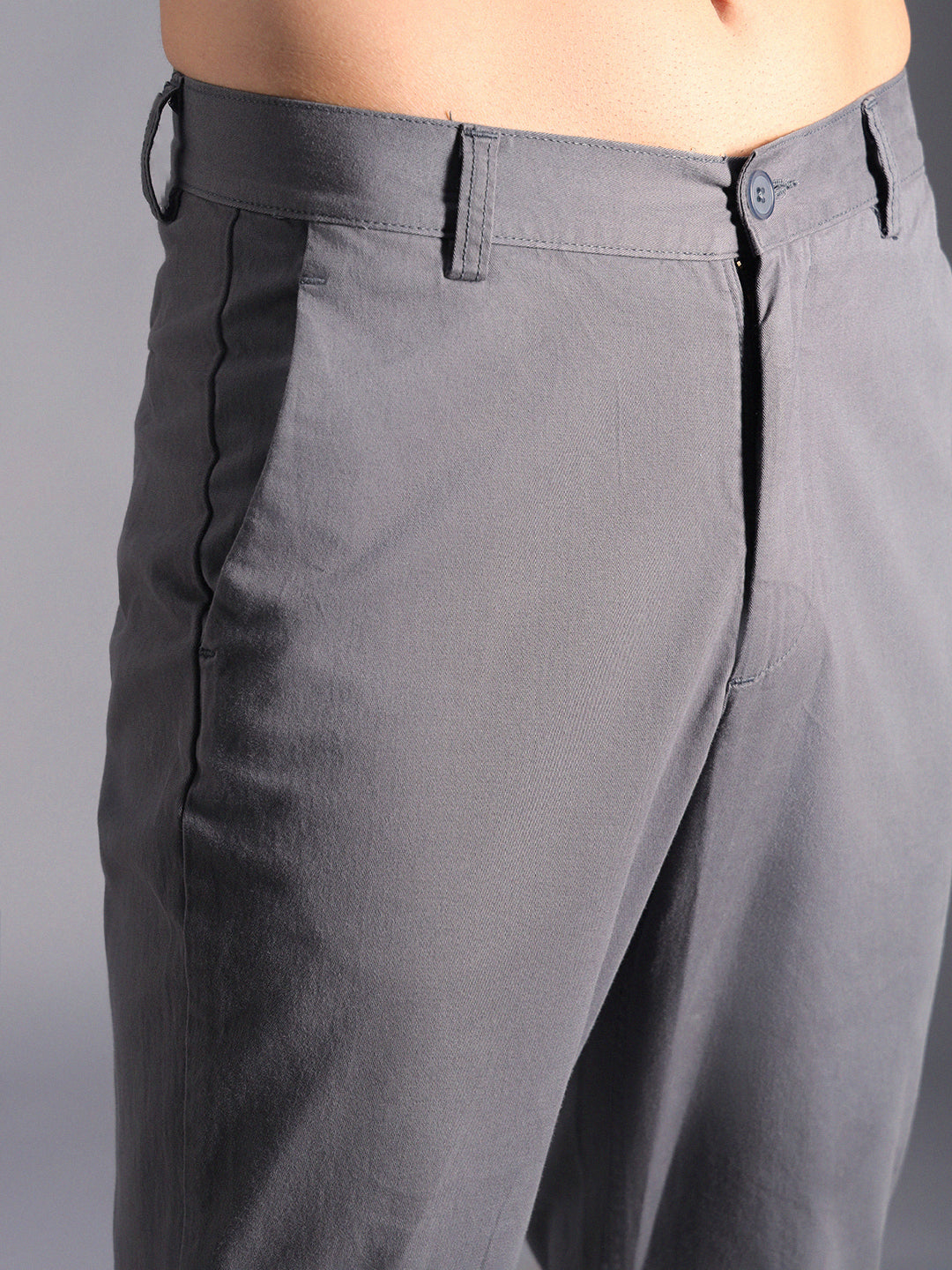 Men Relaxed Mid-Rise Cotton Regular Trousers