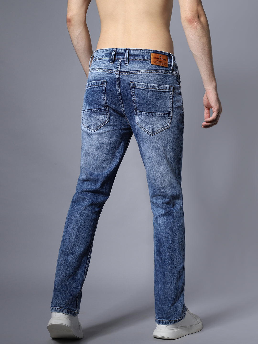 Men Regular Fit Mid Rise Light Fade Stretchable Jeans