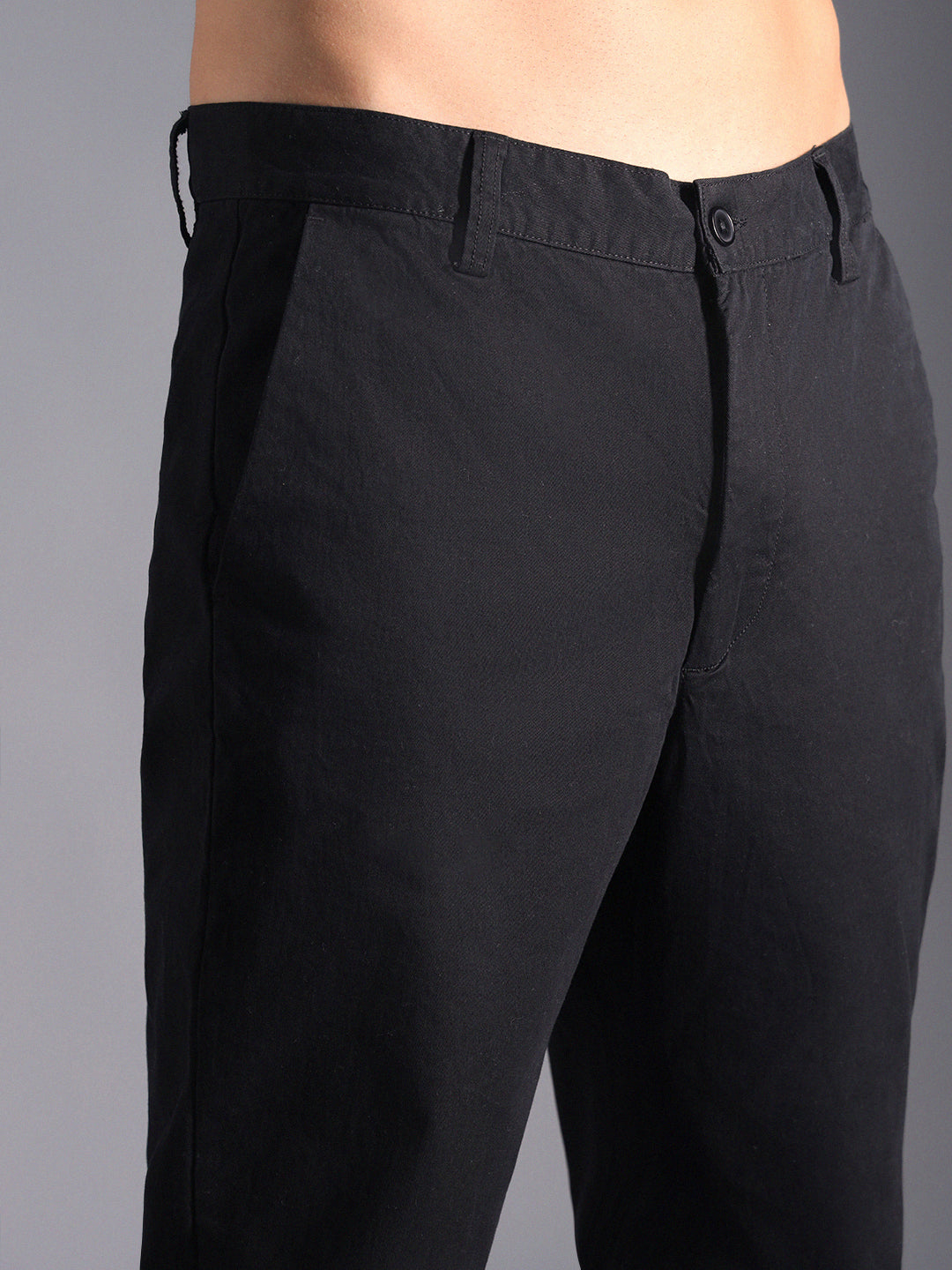 Men Relaxed Mid-Rise Cotton Regular Trousers