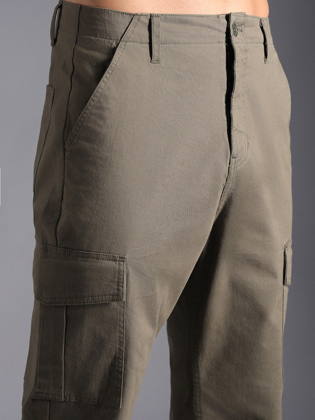 Men Relaxed Mid-Rise Cargo Joggers