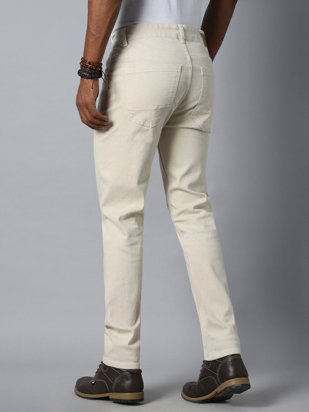 Men Straight Fit Mid-Rise Clean Look Stretchable Jeans