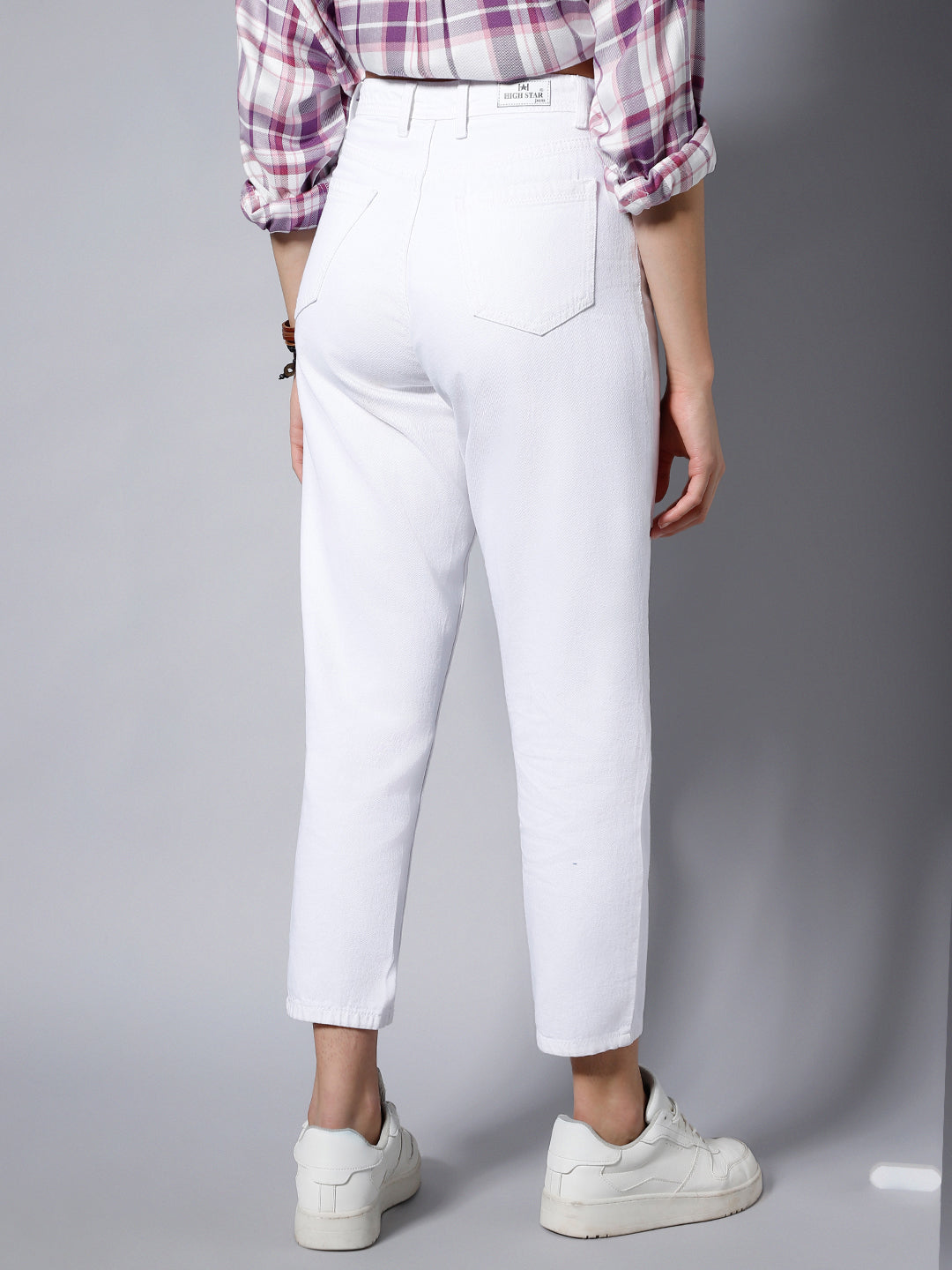 Women White High-Rise Slash Knee Jeans