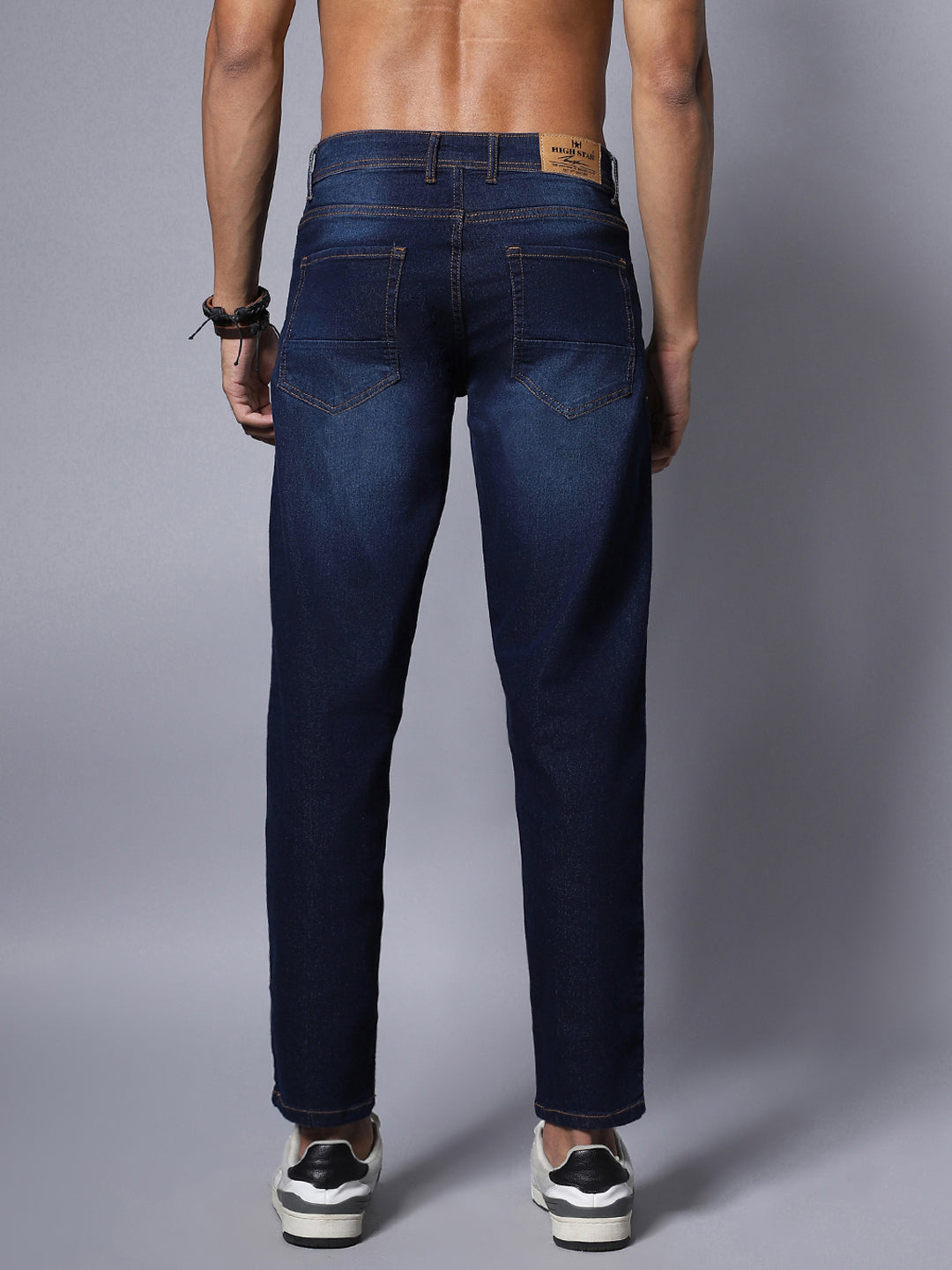 Men Blue Relaxed Fit Mid-Rise Light Fade Jeans