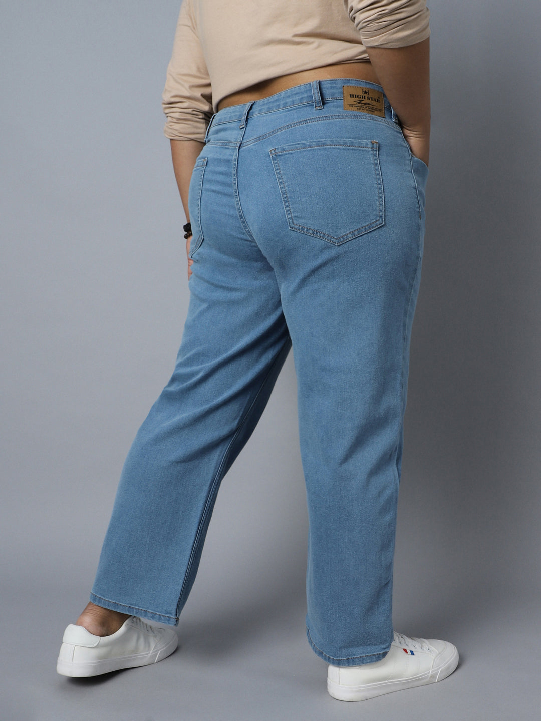 Women Blue Plus Size High-Rise Light Fade Stretchable Jeans