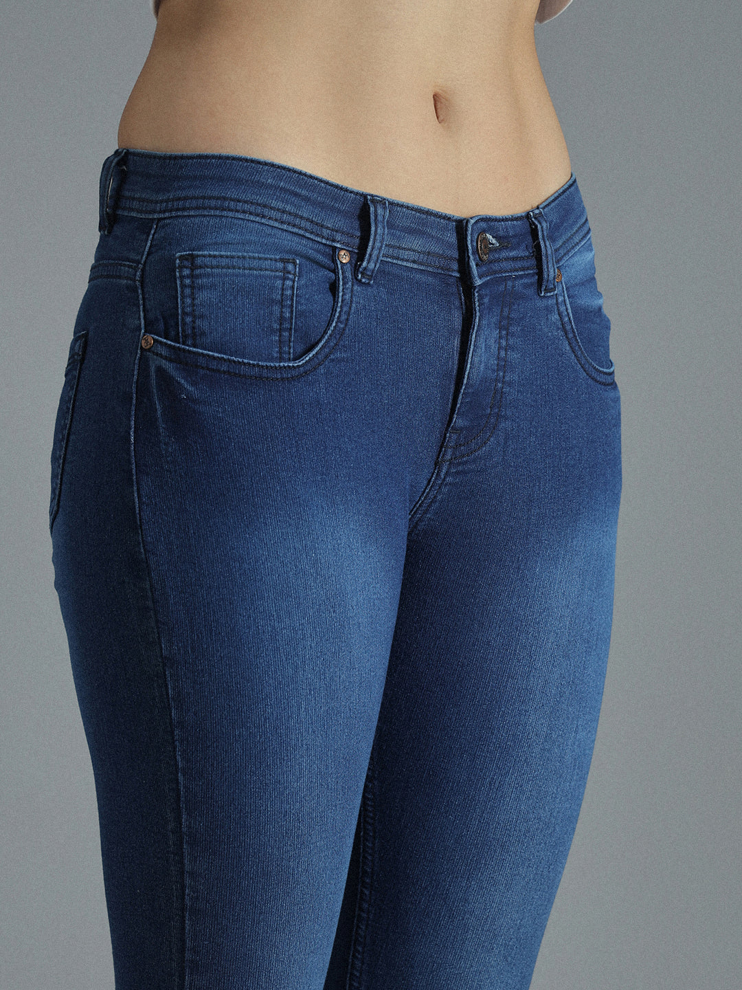 Women High-Rise Clean Look Light Fade Stretchable Jeans