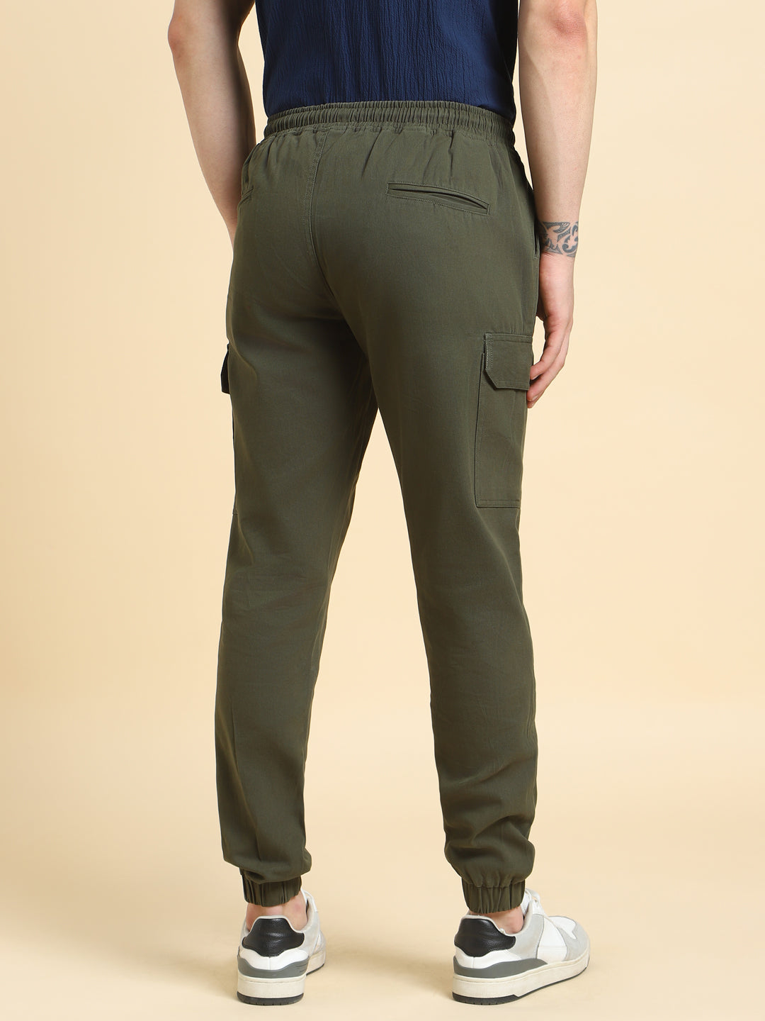 Men Mid Rise Cargo Joggers