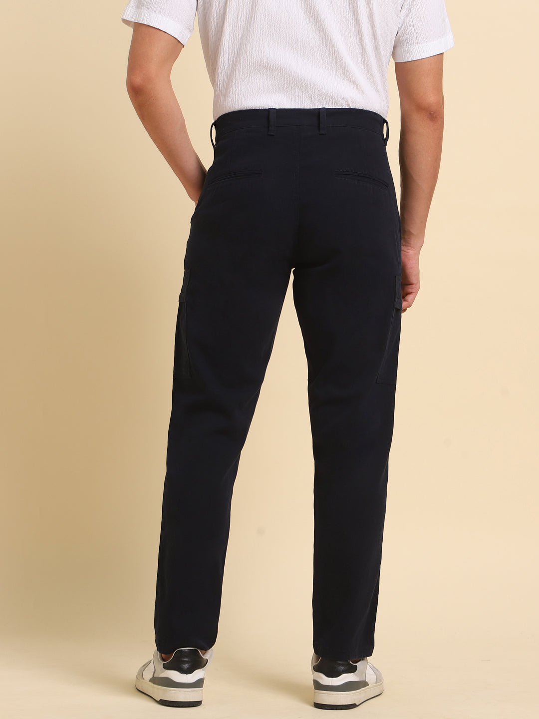 Men Mid Rise Cargos Trousers