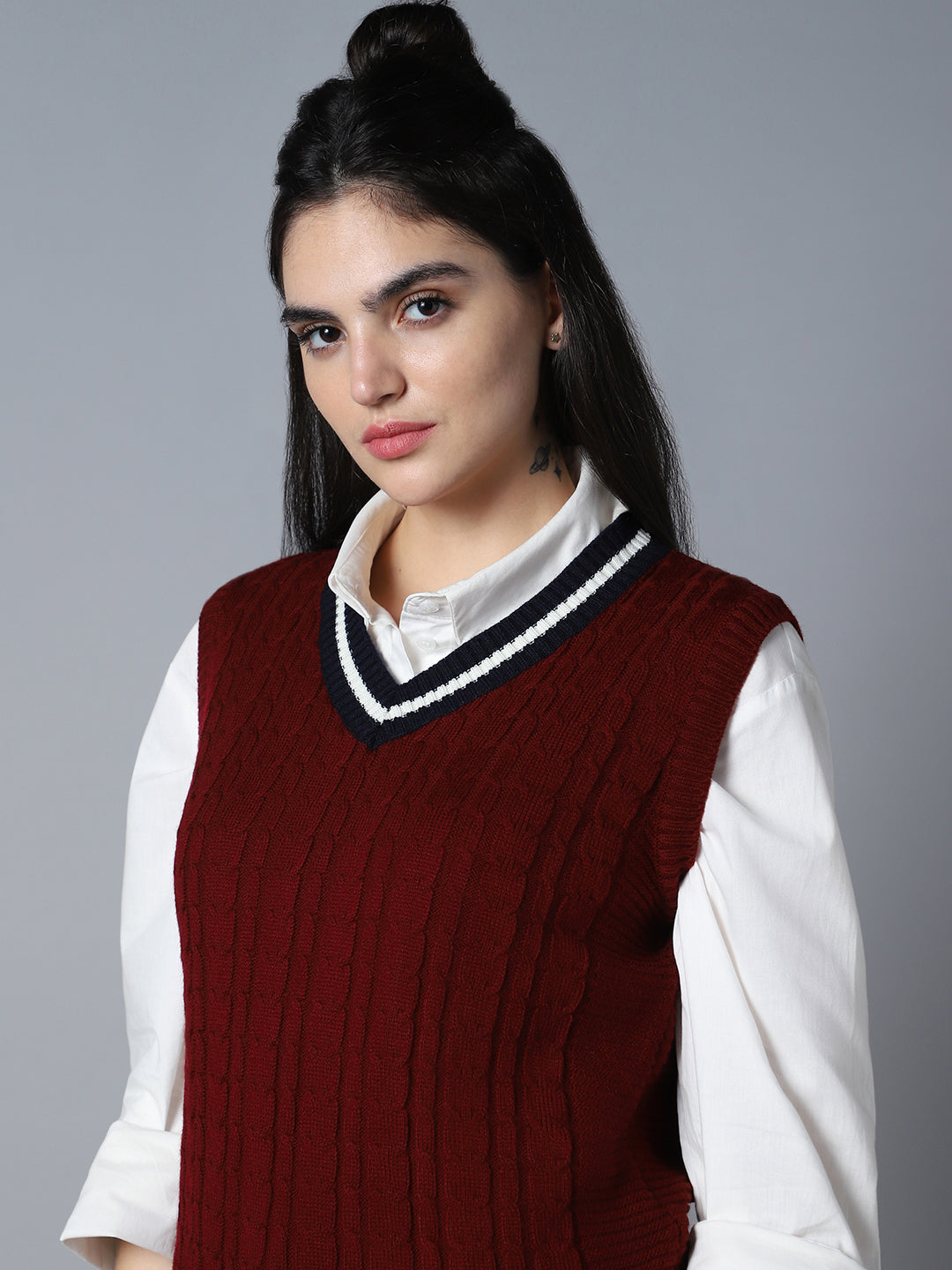 Cable Knit V-Neck Sleeveless Acrylic Sweater Vest