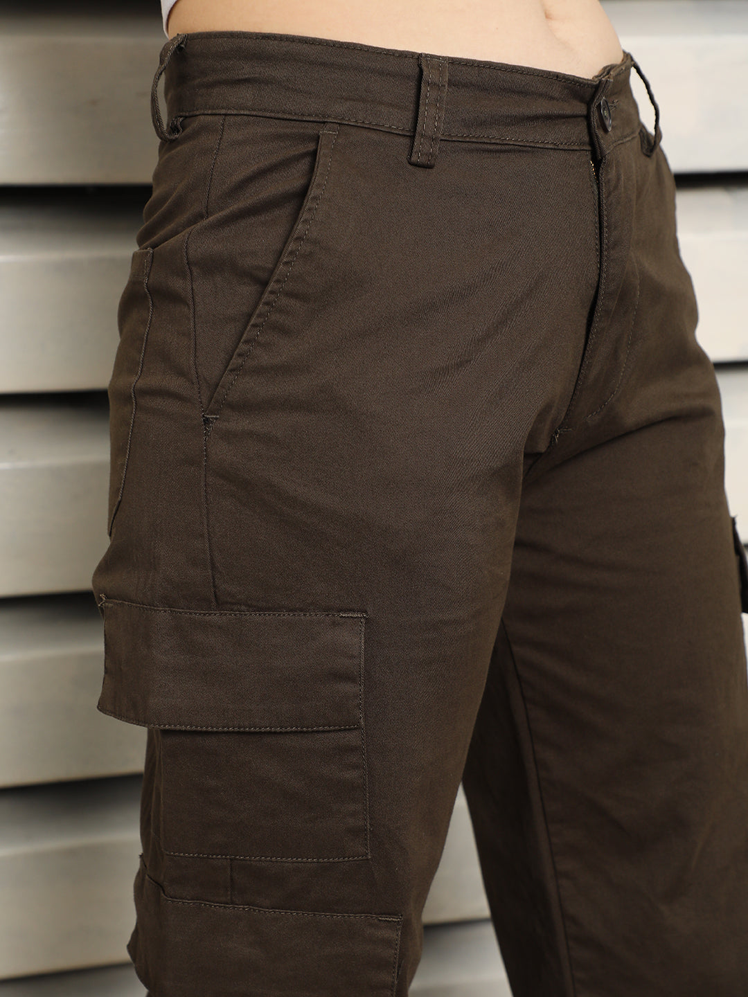 Women Straight Fit High-Rise cargo Trousers