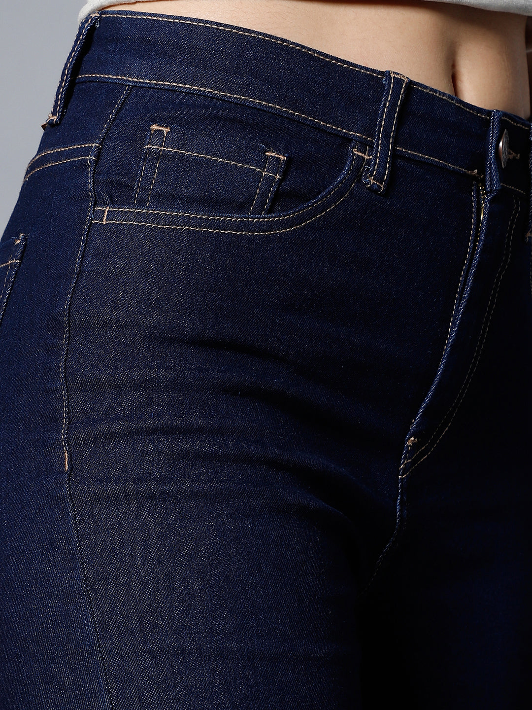 Women Blue Straight Fit High-Rise Slash Knee Stretchable Jeans