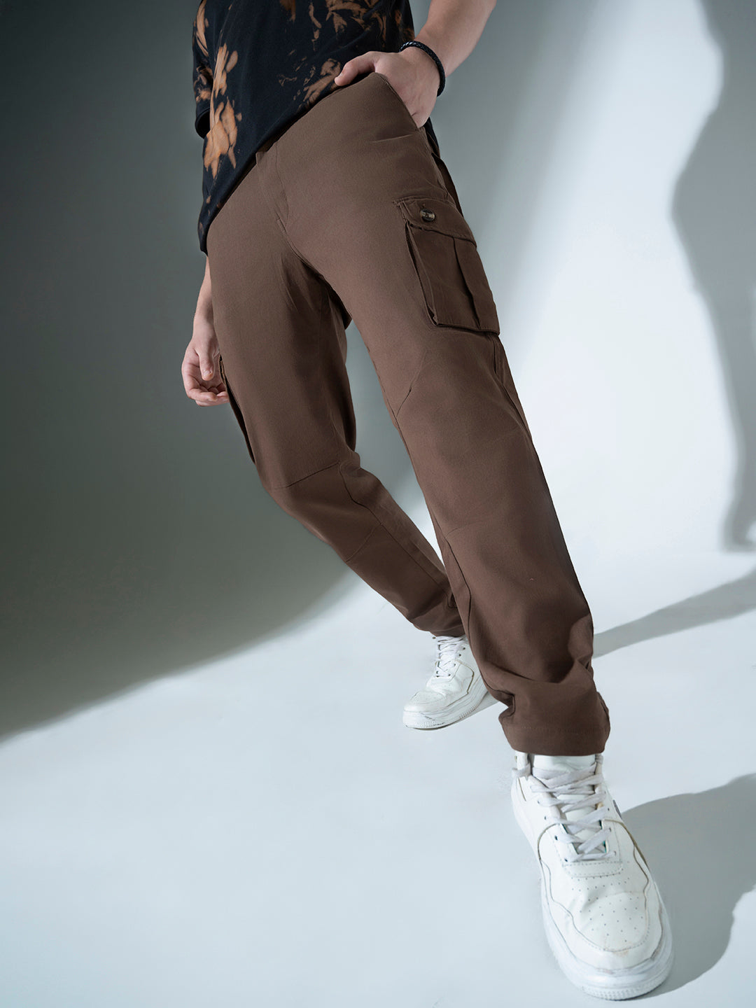 Hubberholme Men Brown Slim Fit Cotton Cargo Trousers