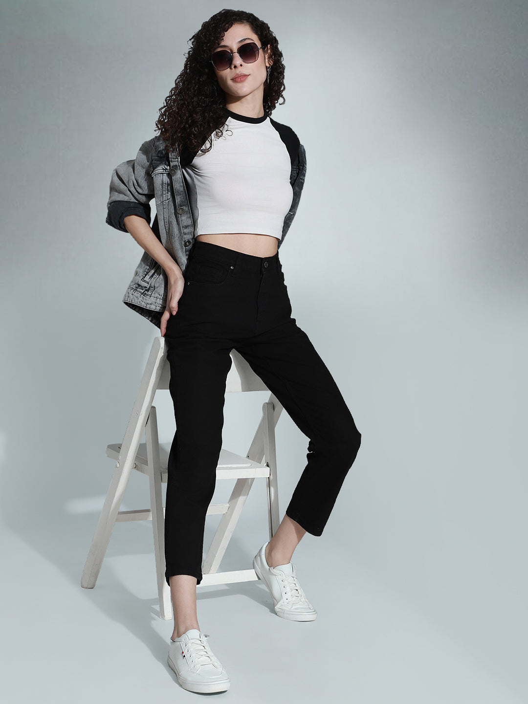 Women Straight Fit High-Rise Clean Look Stretchable Jeans