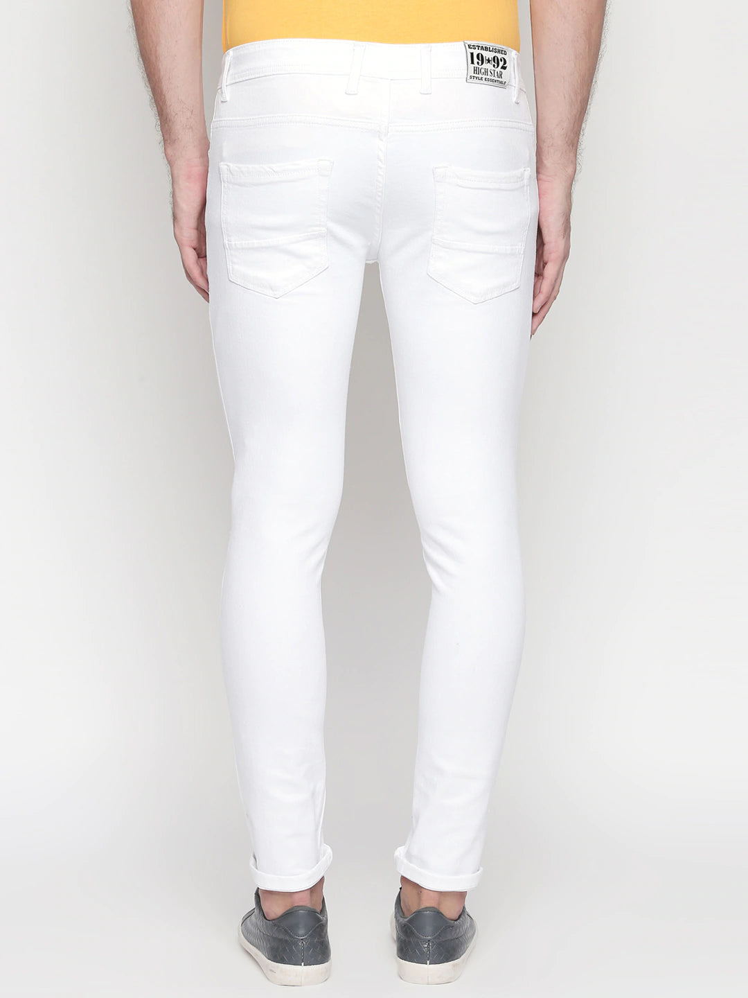 Men White Slim Fit Mid-Rise Clean Look Stretchable Jeans