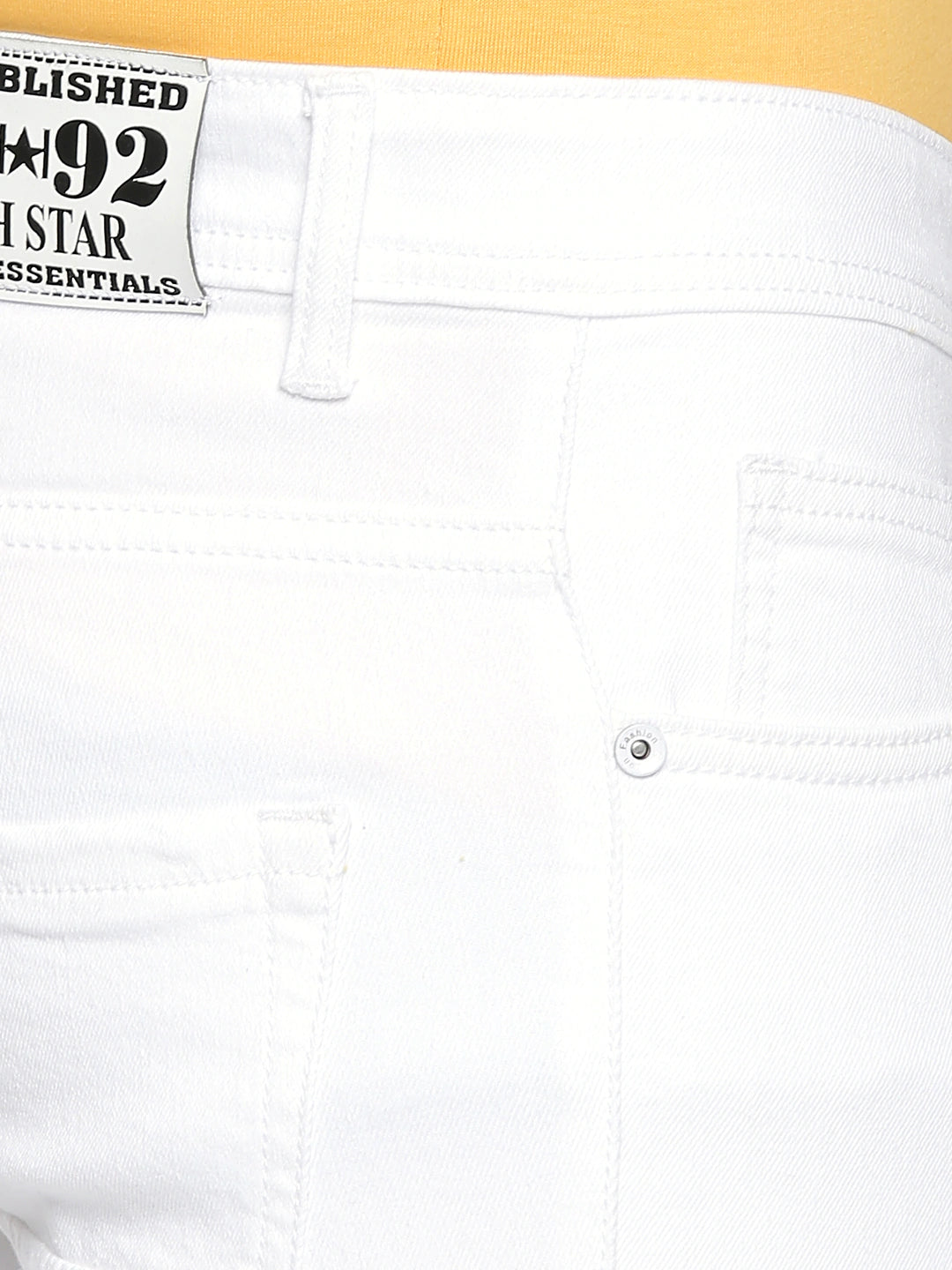 Men White Slim Fit Mid-Rise Clean Look Stretchable Jeans