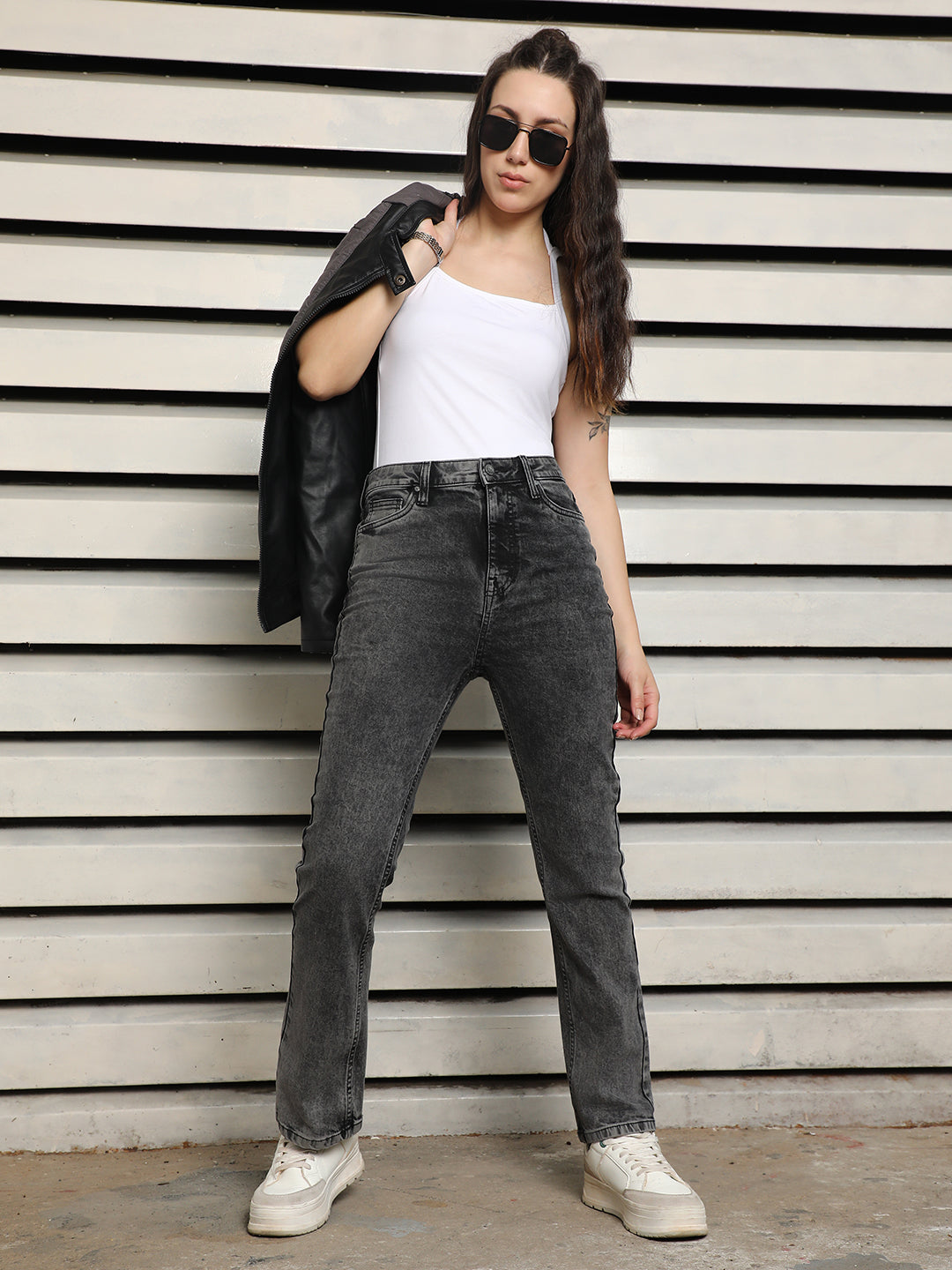 Women Stove Pipe High-Rise Light Fade Jeans