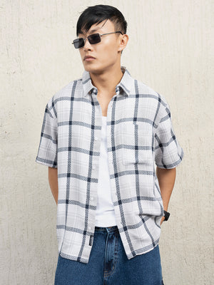 Hubberholme Men Standard Spread Collar Checked Cotton Oversized Casual Shirt