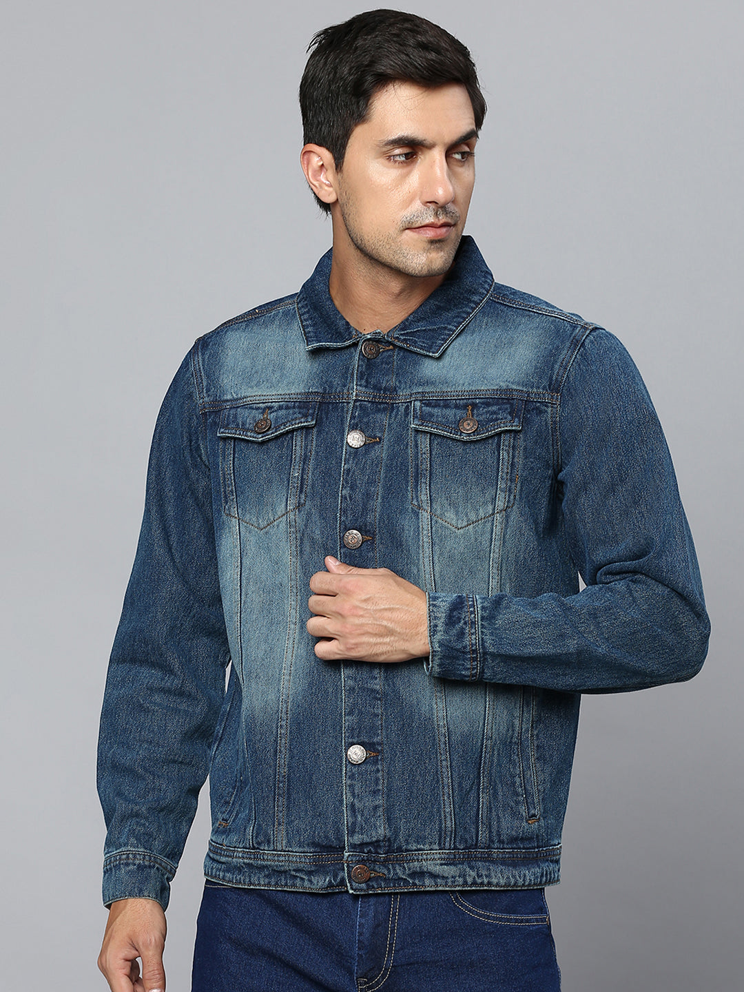 Men Regular Fit Full Sleeve Collared Denim Jacket