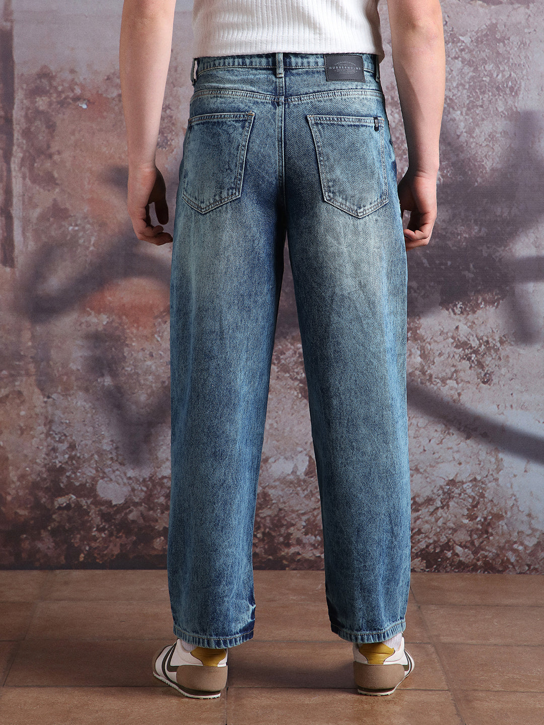 Hubberholme Men Washed Loose fit   Jeans