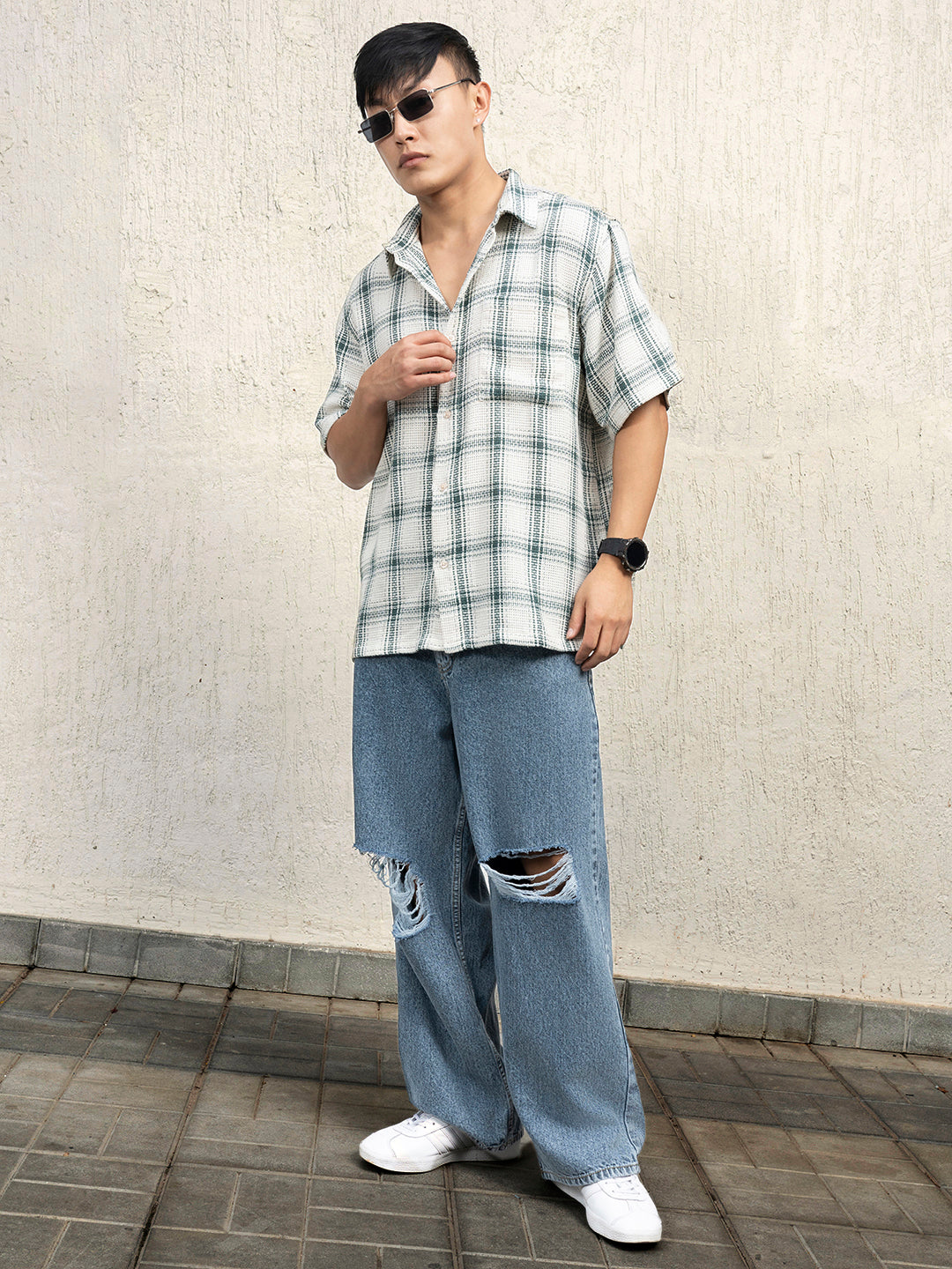 Hubberholme Men Standard Spread Collar Checked Cotton Oversized Casual Shirt