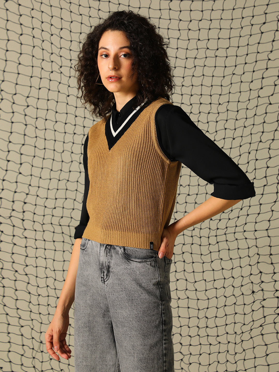 Hubberholme Women Cable Knit Regular Fit V-neck Sweater Vest