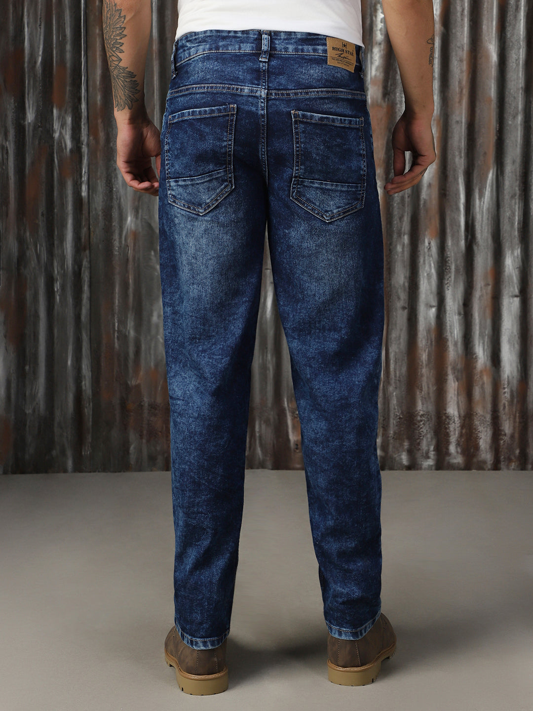 Men Washed Cotton Tapered Fit Mid- Rise   Jeans