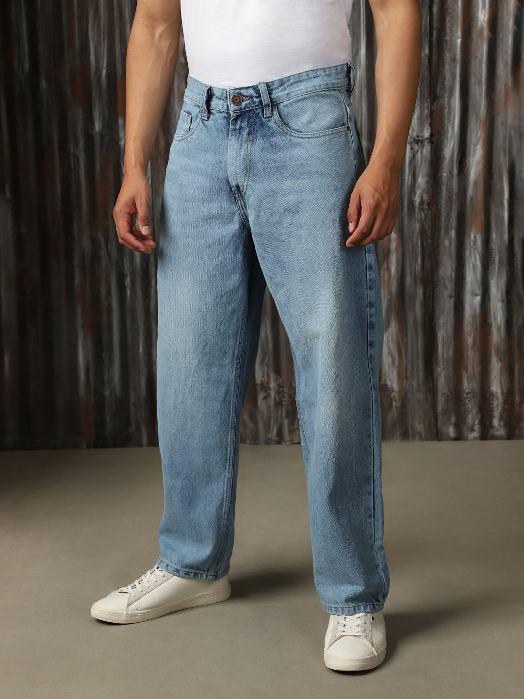 Men Washed Cotton Flared Fit Mid- Rise   Jeans