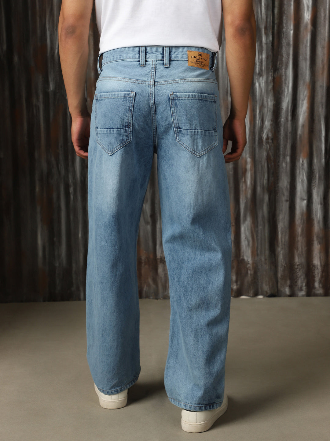 Men Washed Cotton Flared Fit Mid- Rise   Jeans