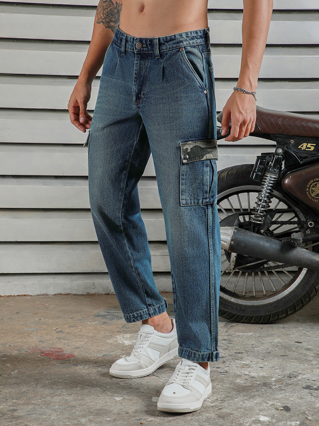 Men Tapered Fit Clean Look Heavy Fade Cotton Cargo Jeans