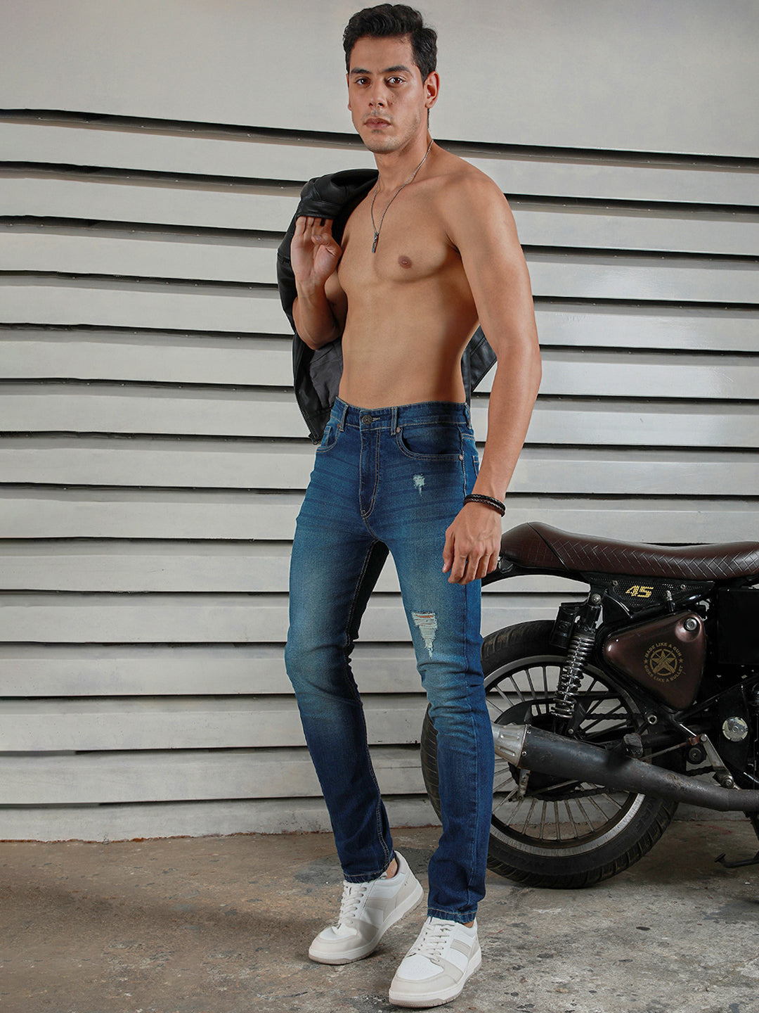 Men Straight Tappered Fit Heavy Fade Mild distress Cotton Jeans