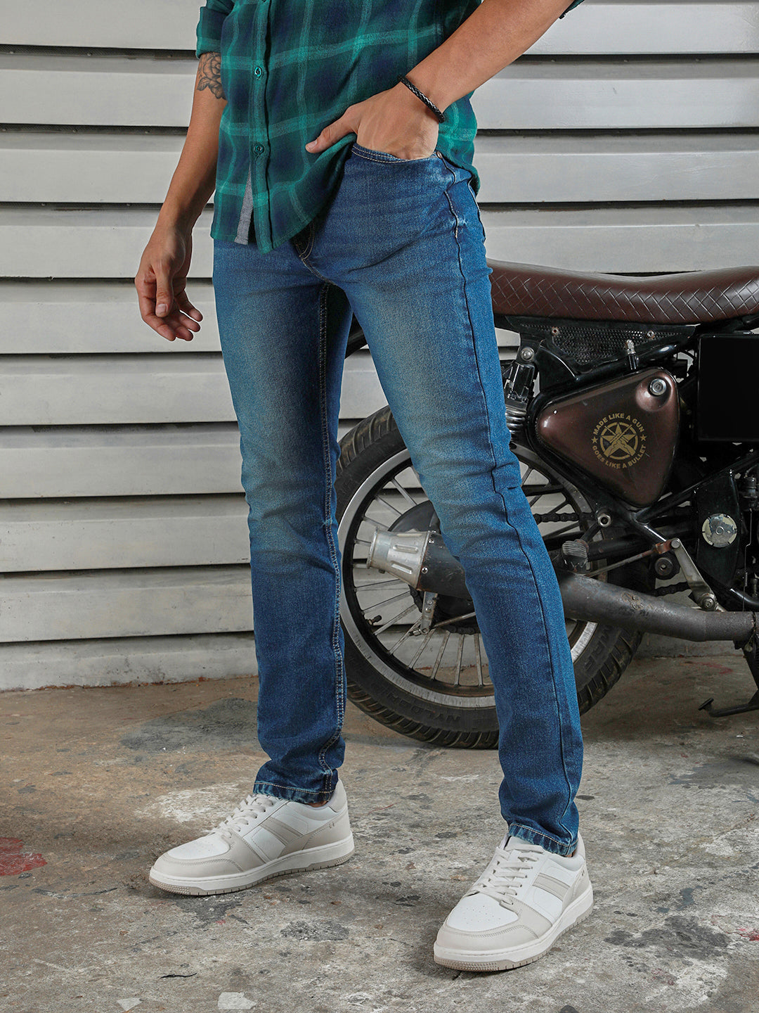 Men Straight Tappered Fit Light Fade Cotton Jeans