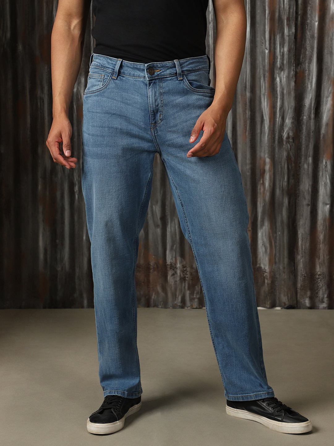 Men Washed Cotton Straight Fit Mid- Rise   Jeans