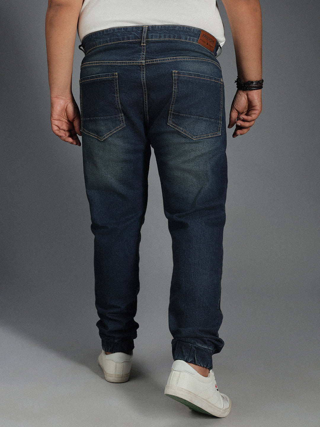 Men Plus Size Tapered Fit Pure Cotton Light Fade Jeans