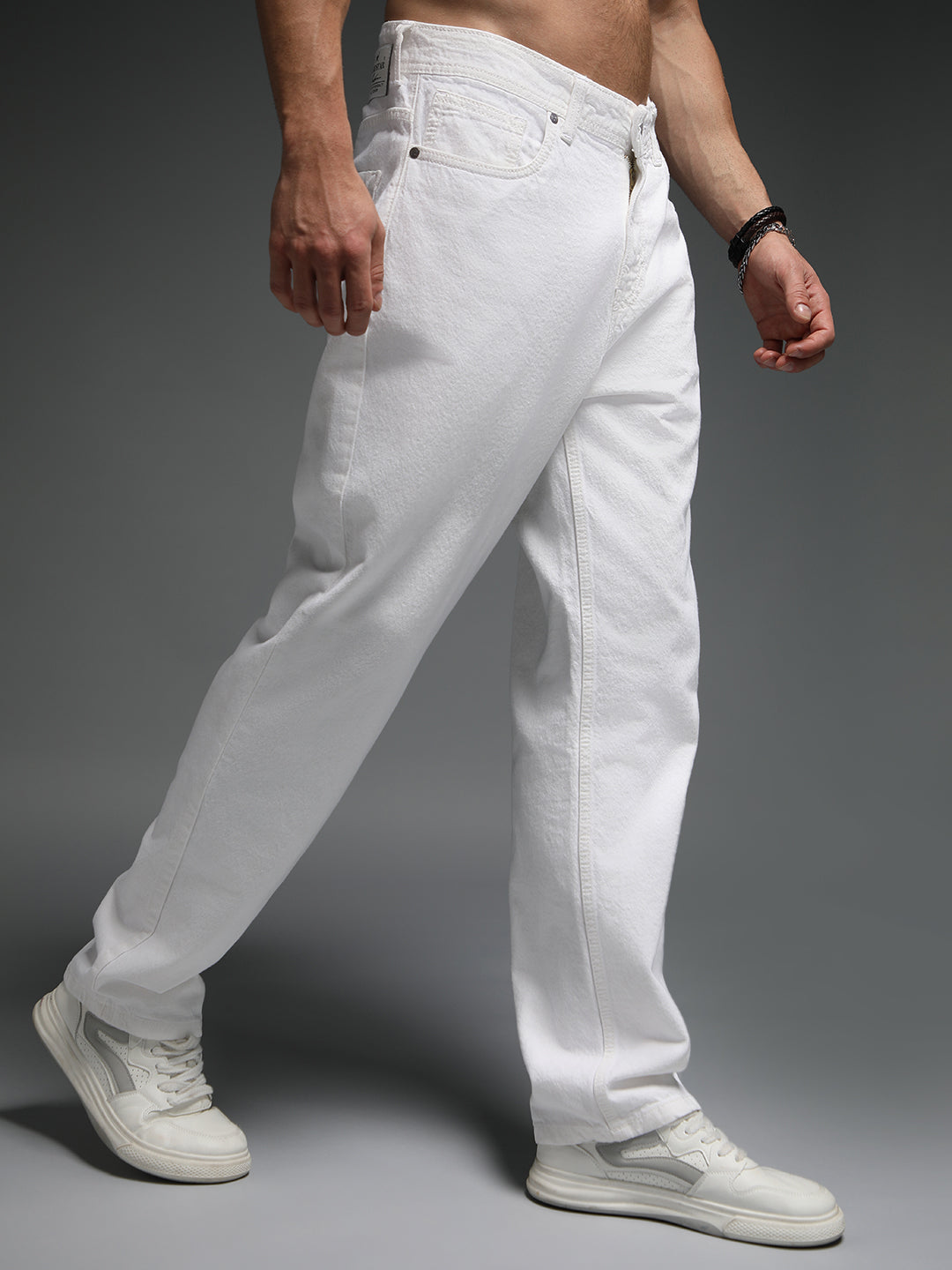 Men Straight Fit Mid-Rise Clean Look Cotton Jeans