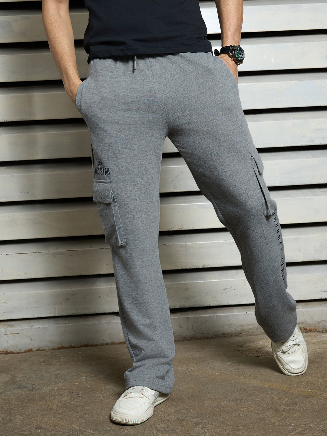 Men Smart Casual Cotton Loose Fit Solid Mid-Rise Trousers