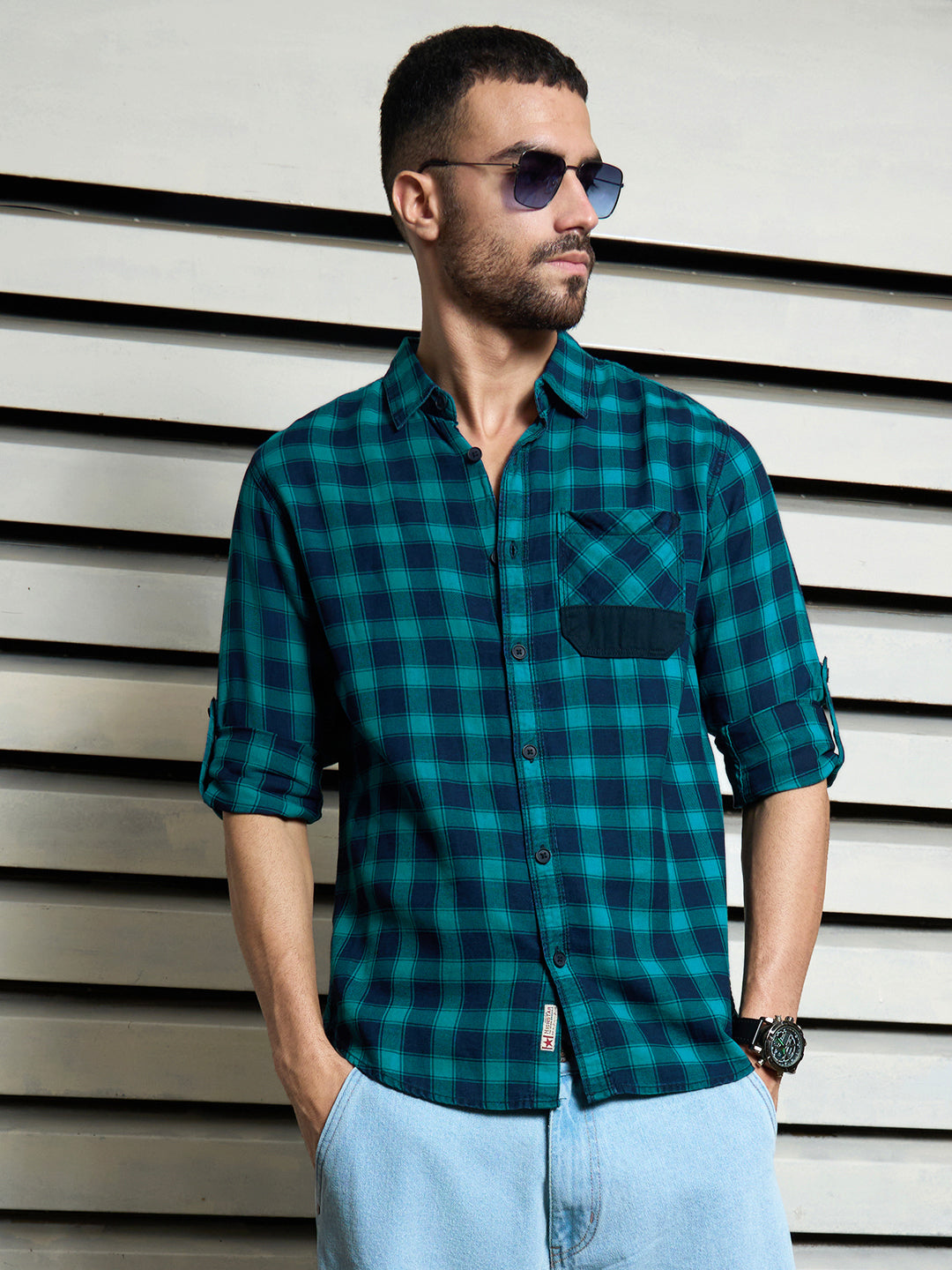 Men Cotton Spread Collar Long Sleeves Checked Regular Fit Casual Shirts