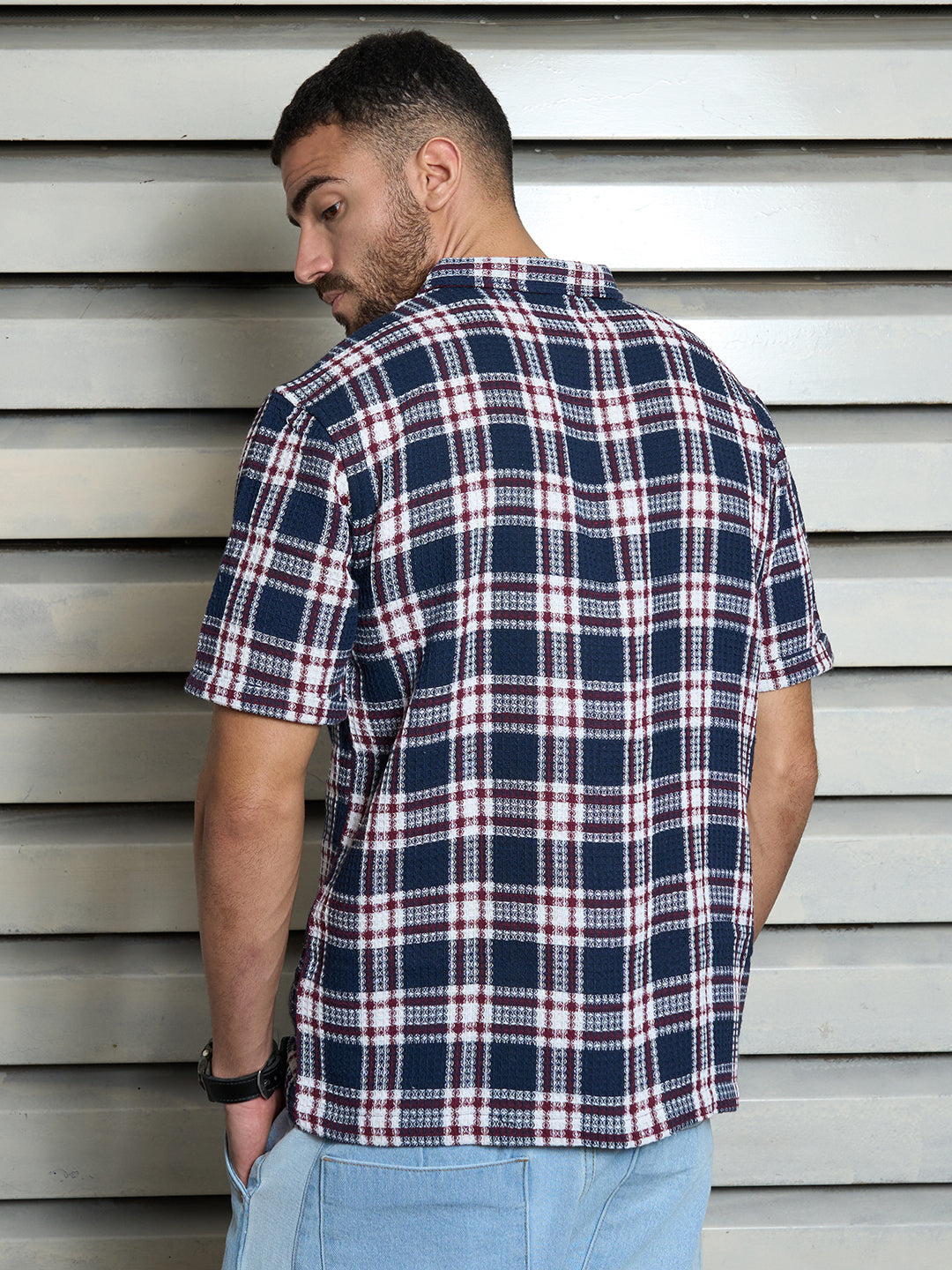 Men Cotton Spread Collar Short Sleeves Checked Regular Fit Casual Shirts