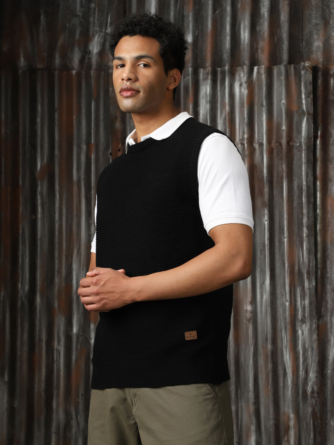 Men Knitted Acrylic Relaxed Fit  Round neck Sleeveless Sweaters