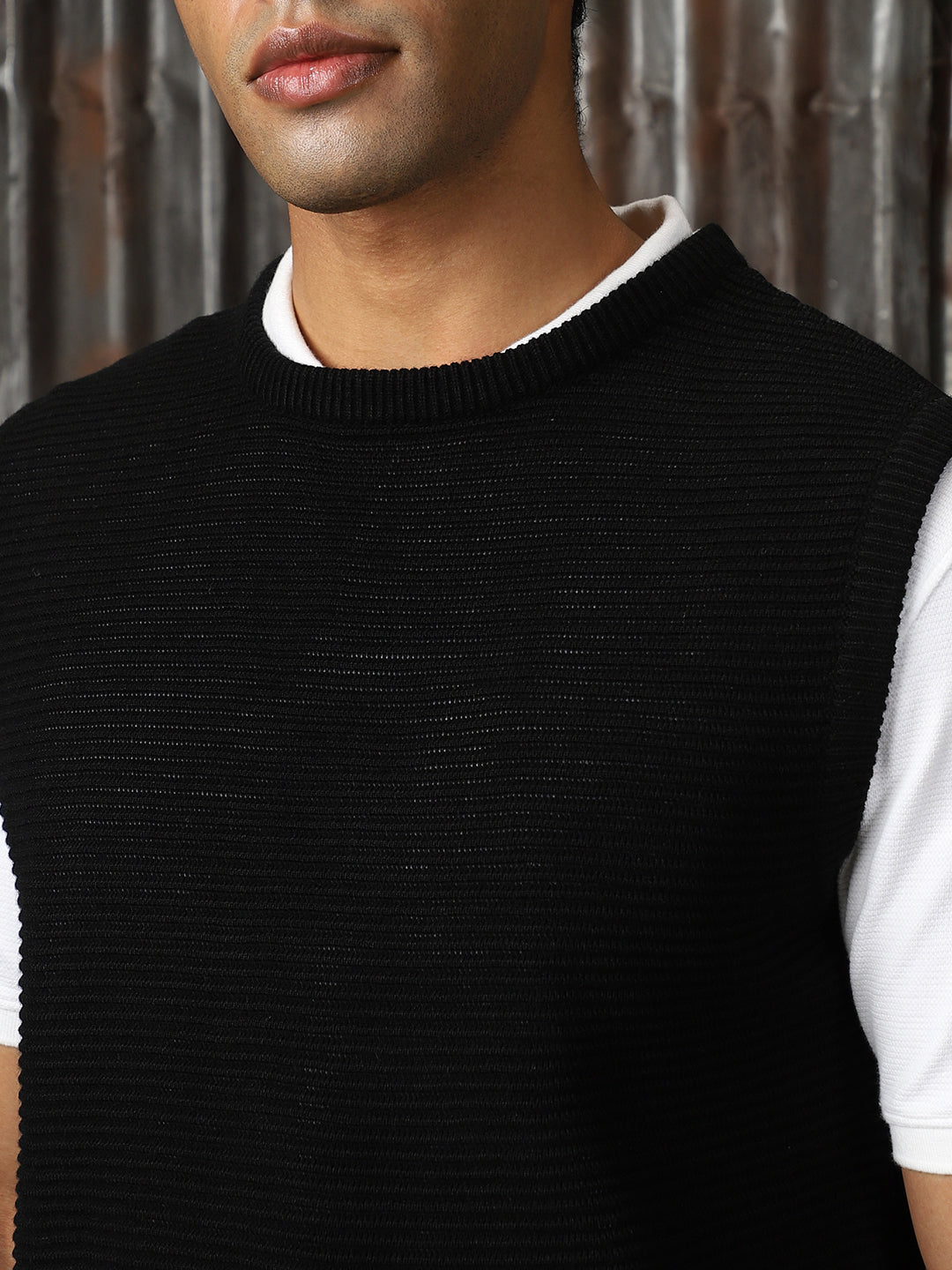 Men Knitted Acrylic Relaxed Fit  Round neck Sleeveless Sweaters