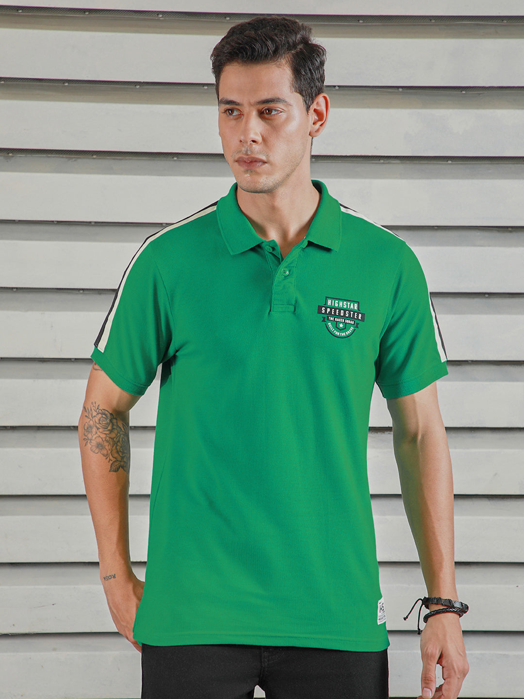 Men Polo Collar Tapping Detail Applique Casual T-shirt