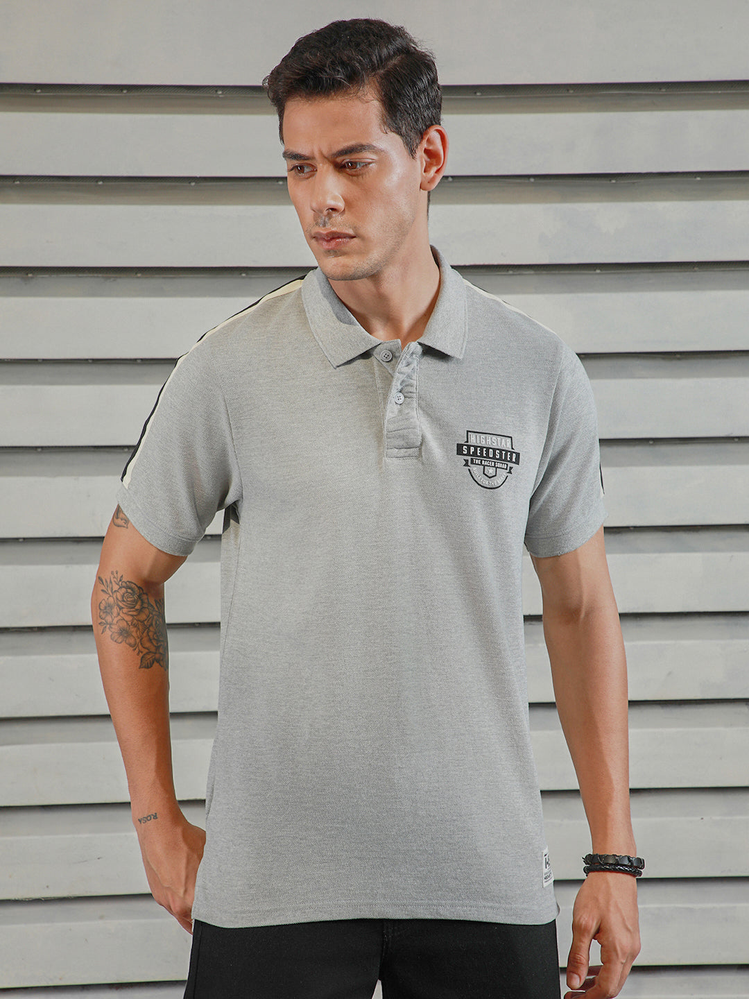 Men Polo Collar Tapping Detail Applique Casual T-shirt