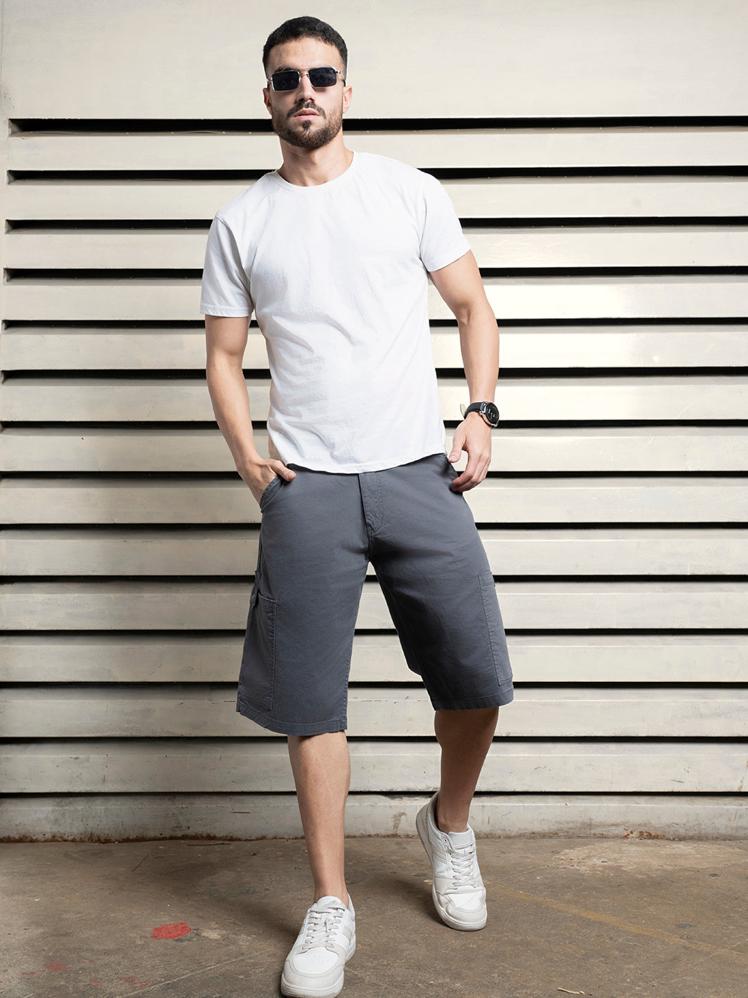 Men Cotton Relaxed Fit Mid-Rise  Shorts