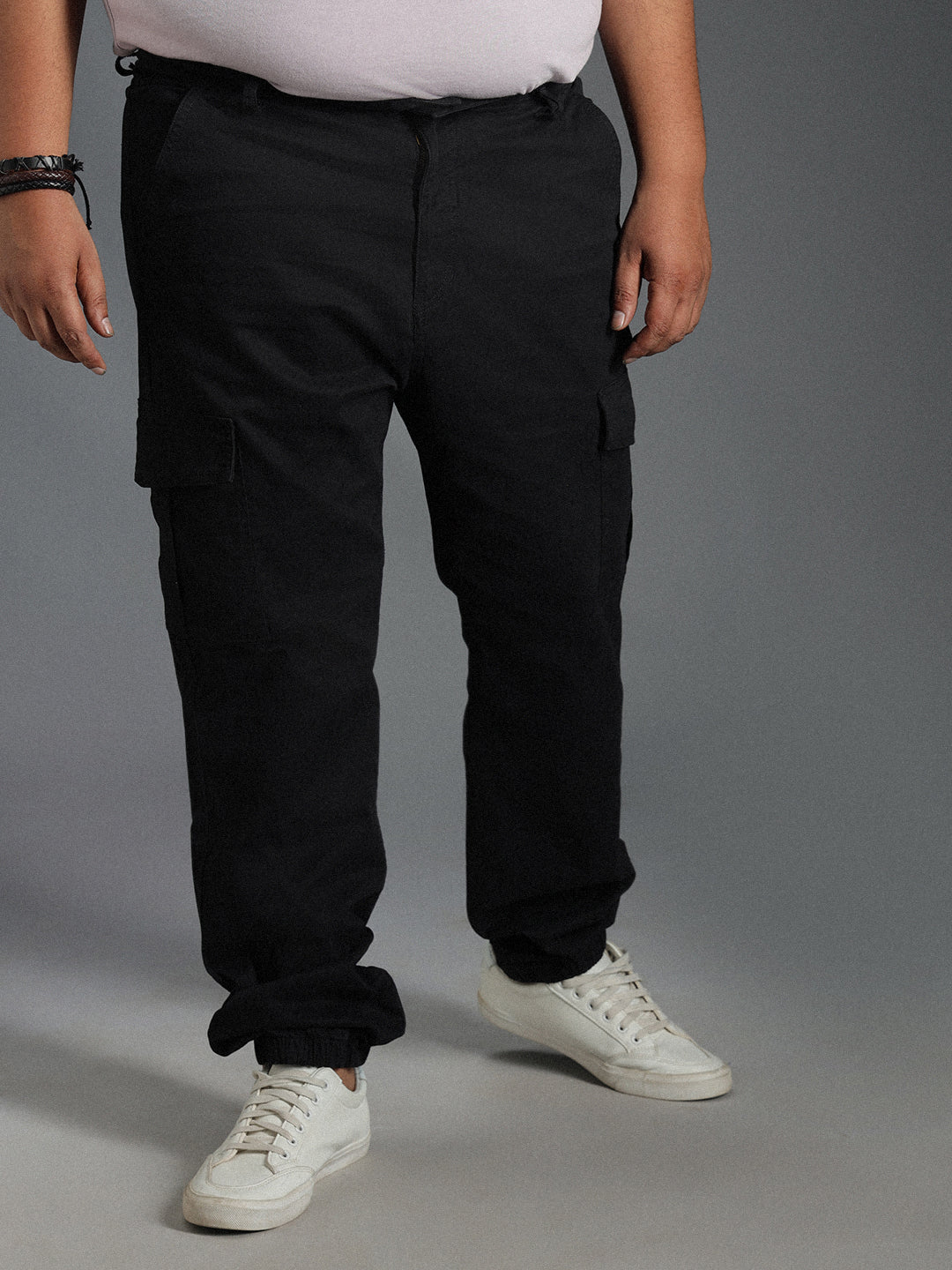 Plus Size Men Relaxed Mid-Rise Cotton Plain Straight Fit Cargos Trousers