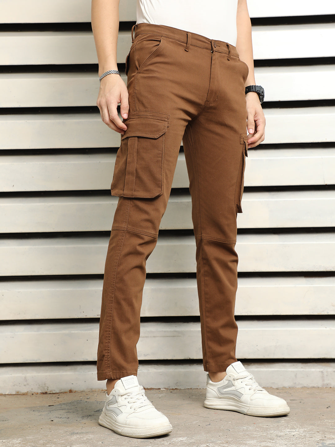 Men Mid-Rise Easy Wash Cotton Regular Trousers