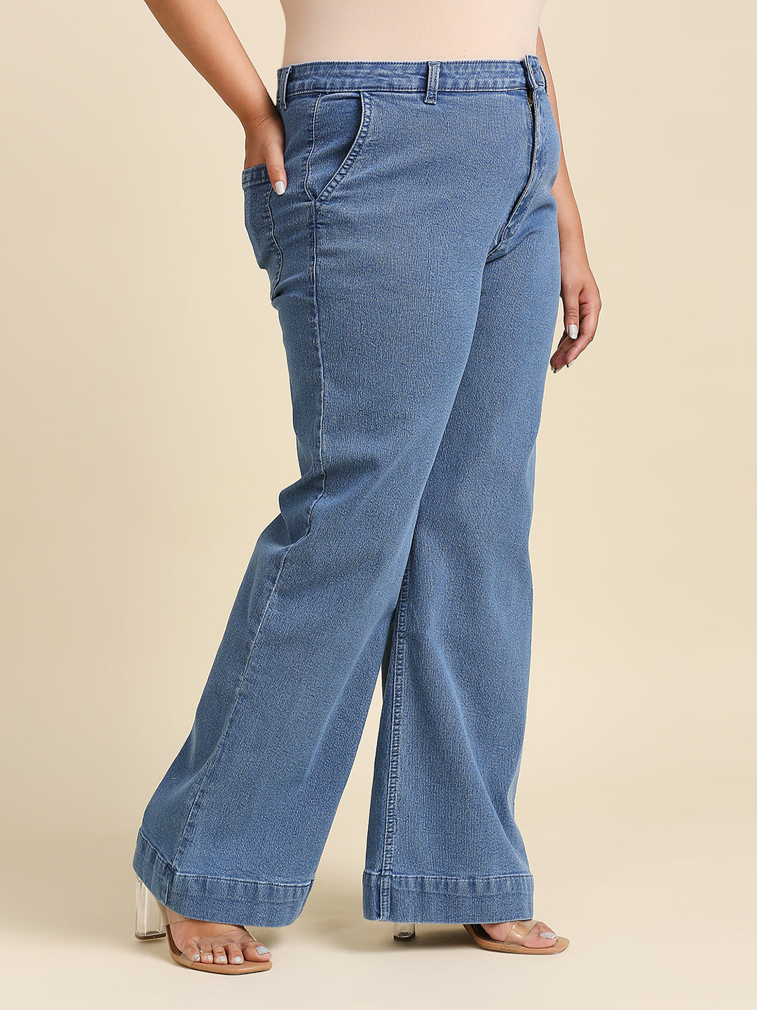 Women Plus Size Blue Wide Leg High-Rise Stretchable Jeans